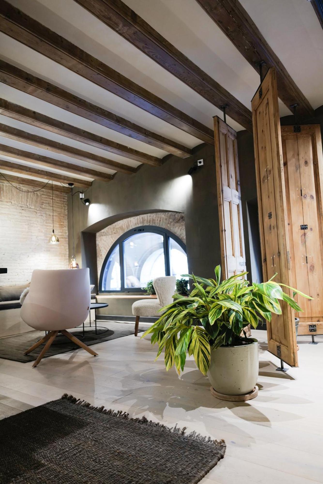 Hostal Porxos Garden Барселона Екстериор снимка