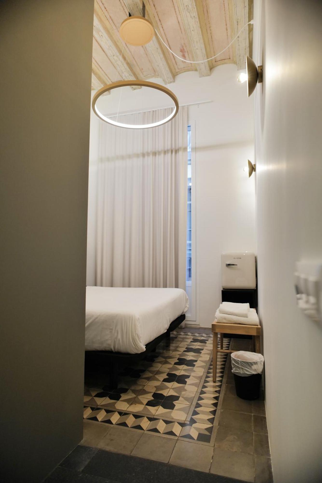 Hostal Porxos Garden Барселона Екстериор снимка